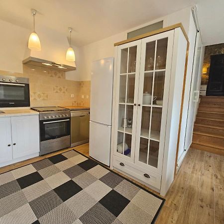 Arsenal Apartment กอร์จูลา ภายนอก รูปภาพ